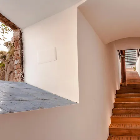 Yacht Club Capo Cervo Suites B&B-2